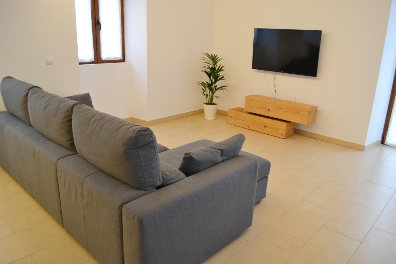 Ura Apartment Lesaka Ngoại thất bức ảnh